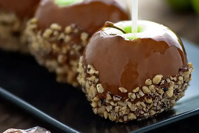 Homemade Caramel Apples