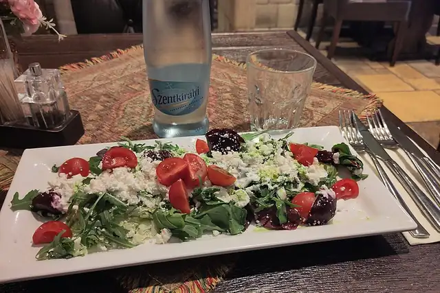 Roasted Beet and Goat Cheese Salad